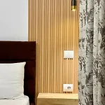 Full Moon Апартаменты *