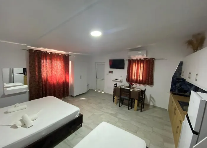 Full Moon 卡萨米尔