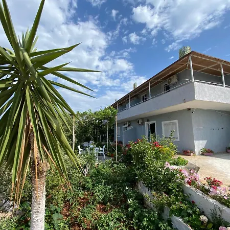 Апартаменты Full Moon *