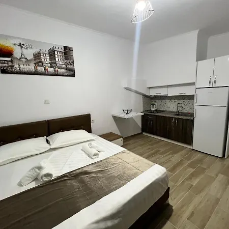 Full Moon Apartment