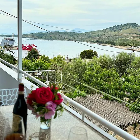 Apartman Full Moon Ksamil