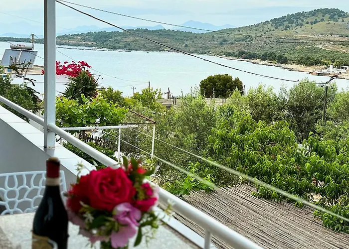 Daire Full Moon Ksamil